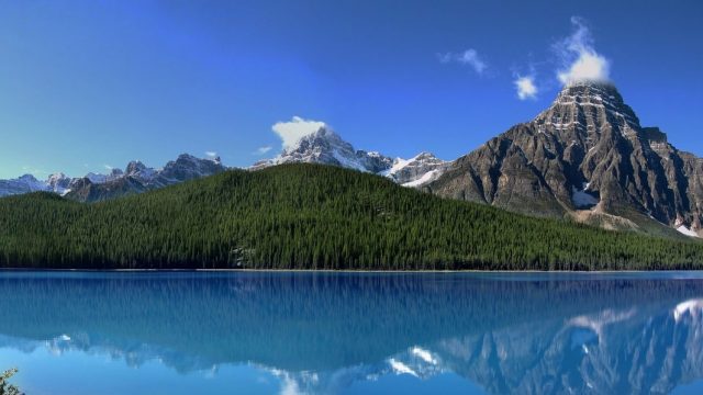 Canadá. Mount Chephren es una montaña ubicada en el valle del río Mistaya en el Parque Nacional Banff, Canadá